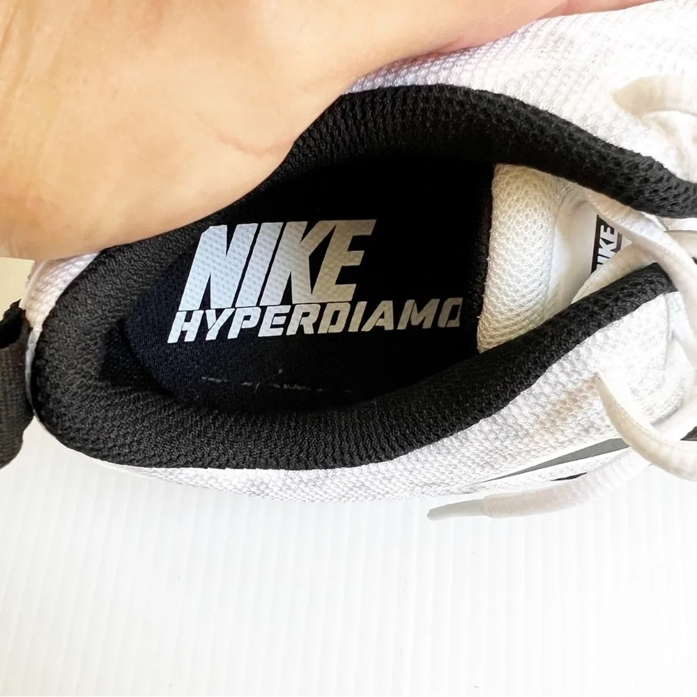 Nike- NEW Women’s Lunar Hyperdiamond 2 Pro Size 10